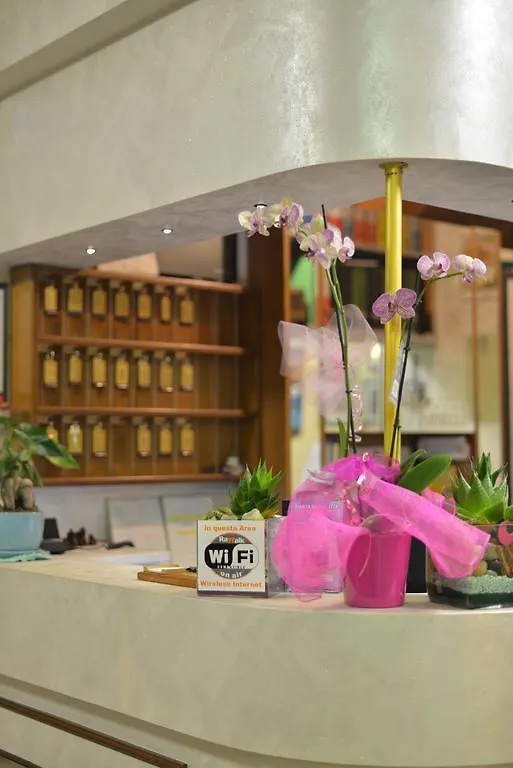 马赛里酒店 里米尼 3*,  意大利